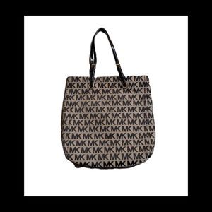 Michael Kors Large Monogram Tote Purse w/COA